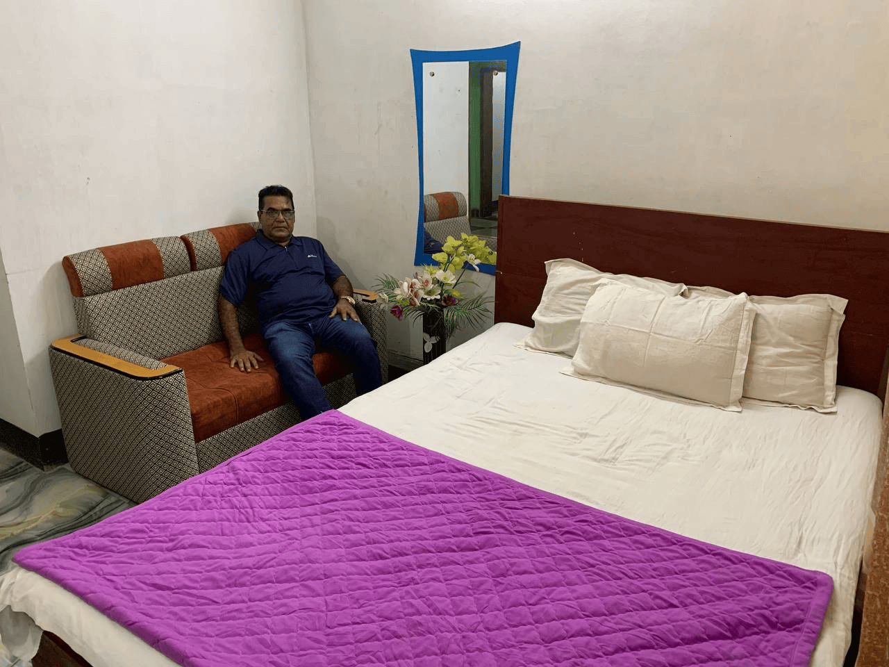 Non-AC Couple Room